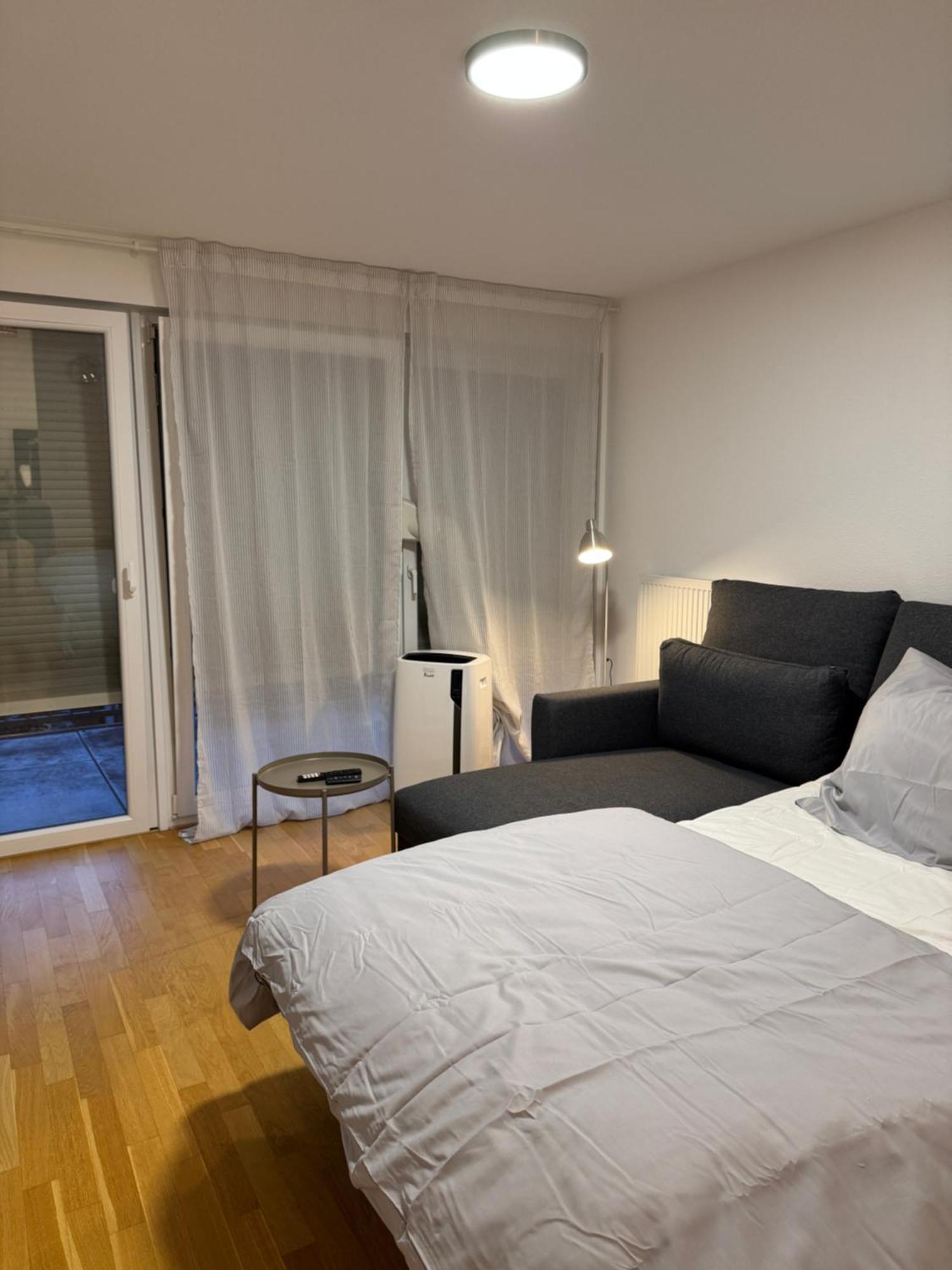 Barrierefreie Wohnung Im Herzen Der Stadt Mit Parkplatz, Wifi Und Tv - Emma Werne Luaran gambar