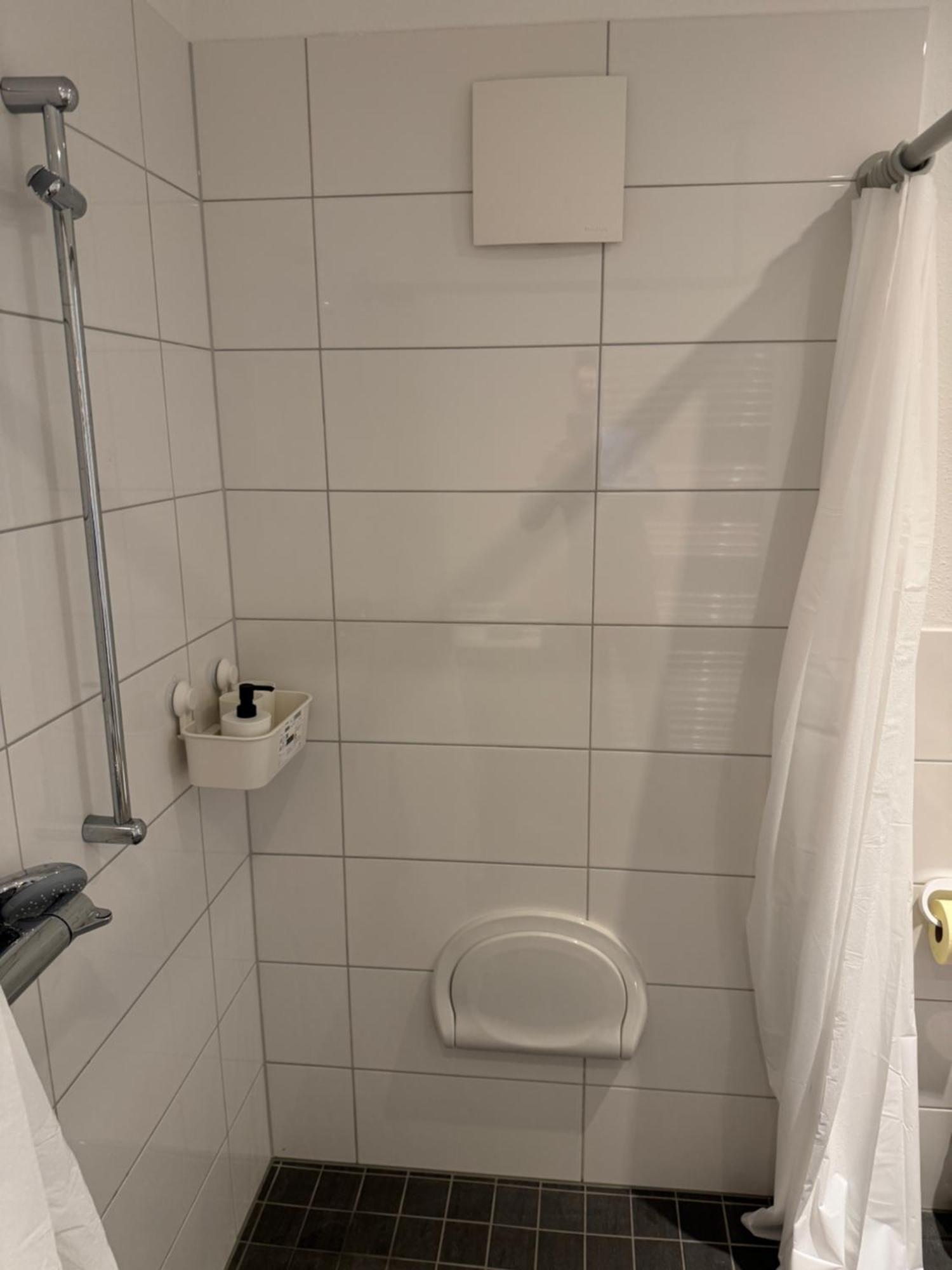 Barrierefreie Wohnung Im Herzen Der Stadt Mit Parkplatz, Wifi Und Tv - Emma Werne Luaran gambar